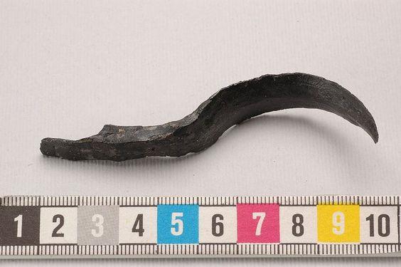 Spoonknife. Viking age. Sweden. Birka Saw When this object was found in the excavations at Coppergate, no one was quite sure what it was.