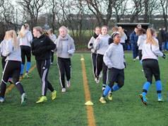 U16 For U16 pigerne er temaet for vinter halvåret træning træning - træning. Der skal bygges på og udvikles.