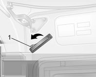 Nøgler, døre og ruder 27 Bemærkninger El-skydedøren må ikke aktiveres for ofte, uden at motoren er i gang, da det vil aflade bilbatteriet.