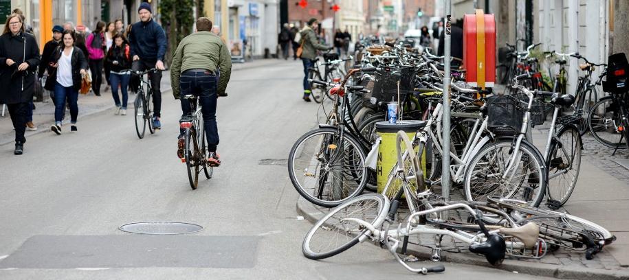 KØBENHAVNS KOMMUNE Teknik- og Miljøforvaltningen BUDGETNOTAT TM2c Mere og bedre cykelparkering 11. august 2015 Eksekveringsparat?