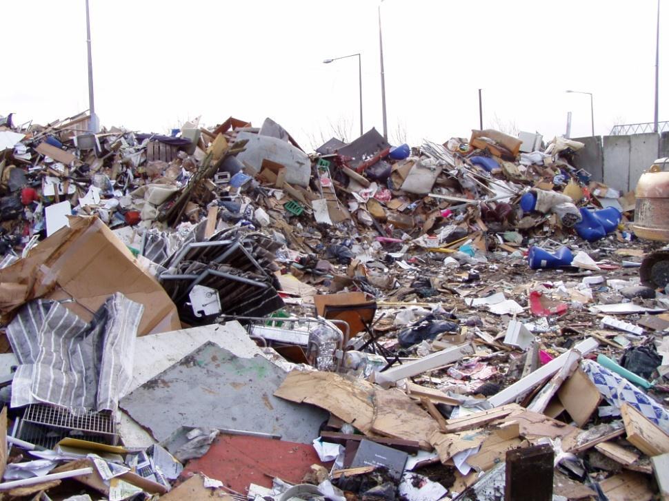 Teknik- og Miljøforvaltningen BUDGETNOTAT TM117 Nedsættelse af affaldstakster 28. august 2015 Eksekveringsparat?