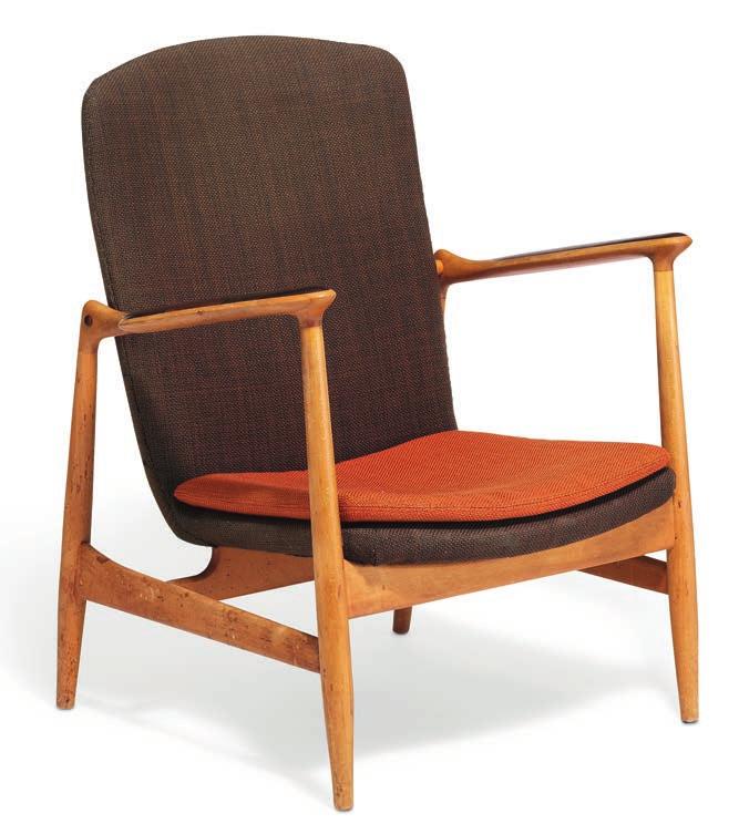 1179 FINN JUHL b. Frederiksberg 1912, d. Ordrup 1989 "BO 98". A pair of beech easy chairs, armrests with Brazilian rosewood inlays.