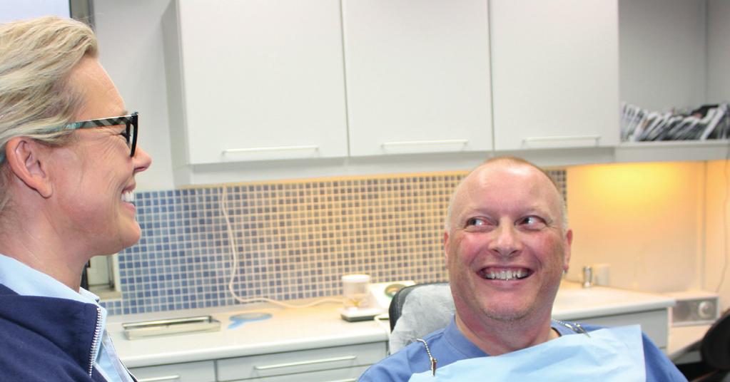 Hvem behandler parodontitis? Tandplejere er uddannede til at diagnosticere og behandle parodontitis.