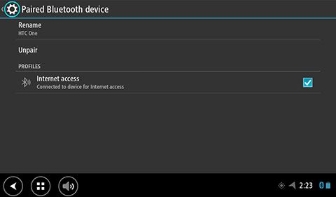 7. Når du har tilsluttet TomTom PRO 82xx til din smartphone, skal du markere feltet i Bluetooth-profilen på TomTom PRO 82xx for at aktivere internetadgang som vist nedenfor.