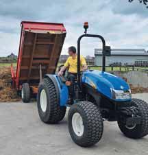 HØJKAPACITETSHYDRAULIK MED KRAFTRESERVE T3000 traktorerne leverer et reelt 28 liter/min hydraulisk flow, med 19,7 liter/min specifikt afsat til servostyringen og