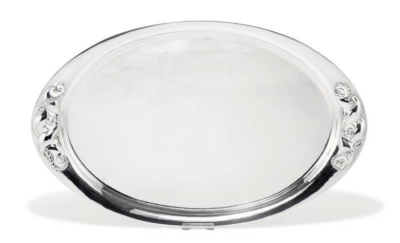 1036 1036 EVALD NIELSEN b. 1879, d. 1958 Oval silver tray with hammered surface. Openwork ends with stylized ornamentation.