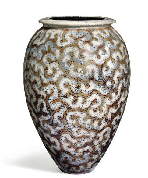 1059 1059 CD PER WEISS b. Melby 1953 Stoneware floor vase with windings.
