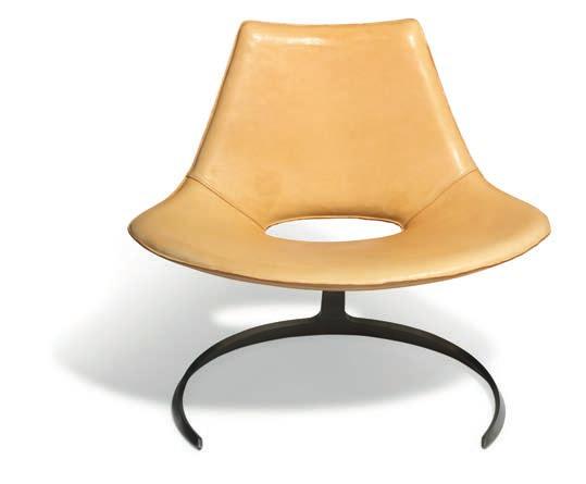 1216 JØRGEN KASTHOLM b. Roskilde 1931, d. Düsseldorf 2007 PREBEN FABRICIUS b. 1931, d. 1984 "Scimitar". Easy chair upholstered with natural leather. Frame of chrome plated steel.
