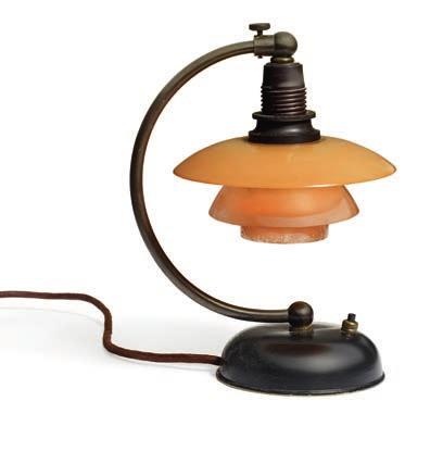 1222 POUL HENNINGSEN b. Ordrup 1894, d. Hillerød 1967 "PH-1/1 Bedside Table Lamp". Stand and foot of browned brass.