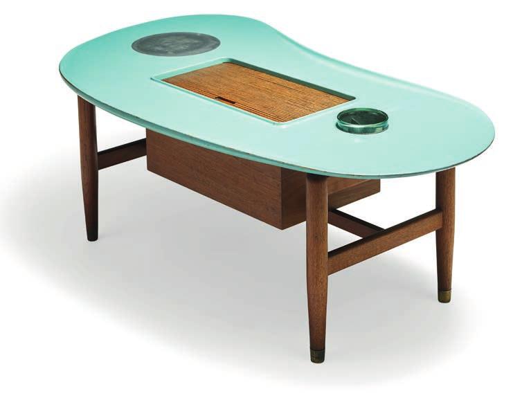 1006 CD FINN JUHL b. Frederiksberg 1912, d. Ordrup 1989 "The Dream table". Unique sculptural coffee table with Cuban mahogany frame. Turquoise blue lacquered palette-shaped top with raised edges.