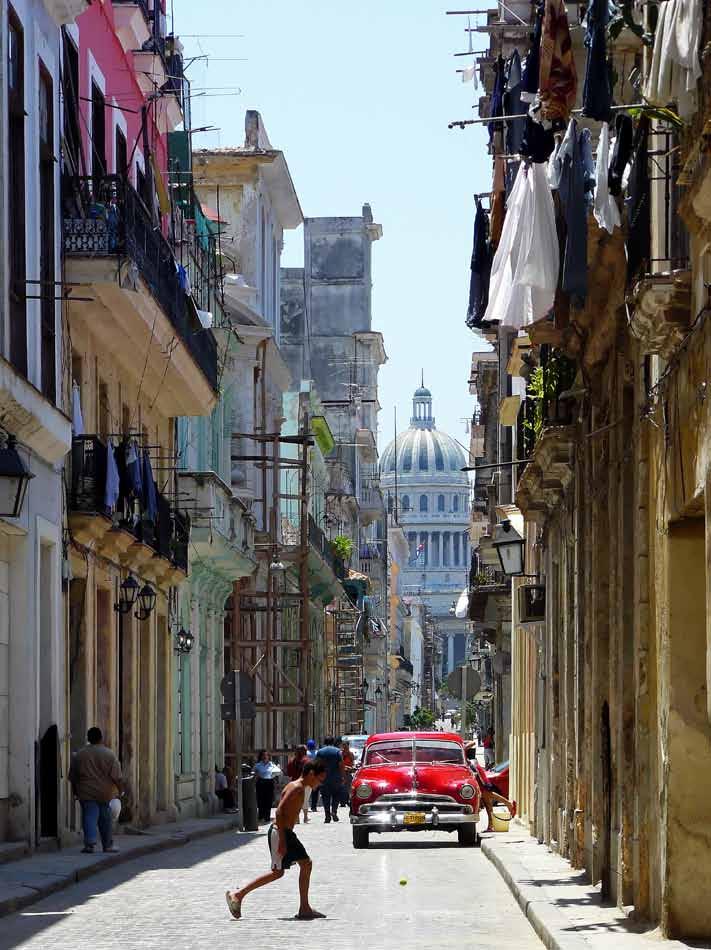Gadeliv i Havana med El