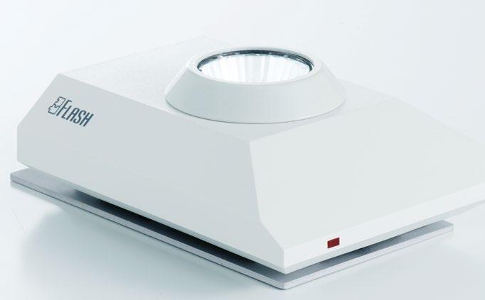 Flash Puzzle systemets lysgiver, der omdanner alarmsignaler og ringetoner til et tydeligt lyssignal.