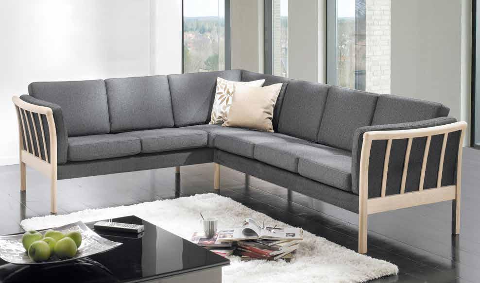 Spar 30% på danske klassiskere 3 PERS. 9.378,- 2 PERS. 8.218,- STOL 7.358,- Med en klassisk sofa fra Møbelkæden, er du sikret en sofa, som aldrig går af mode.