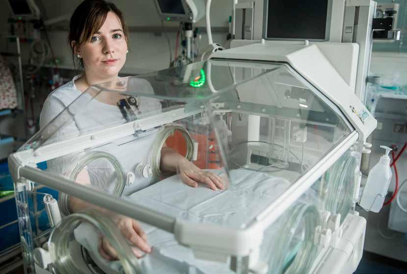 Det kan godt være ekstra hårdt, når børn er syge Noa Hauzmann er glad for at være landet på Danmarks største neonatalafdeling på Rigshospitalet.