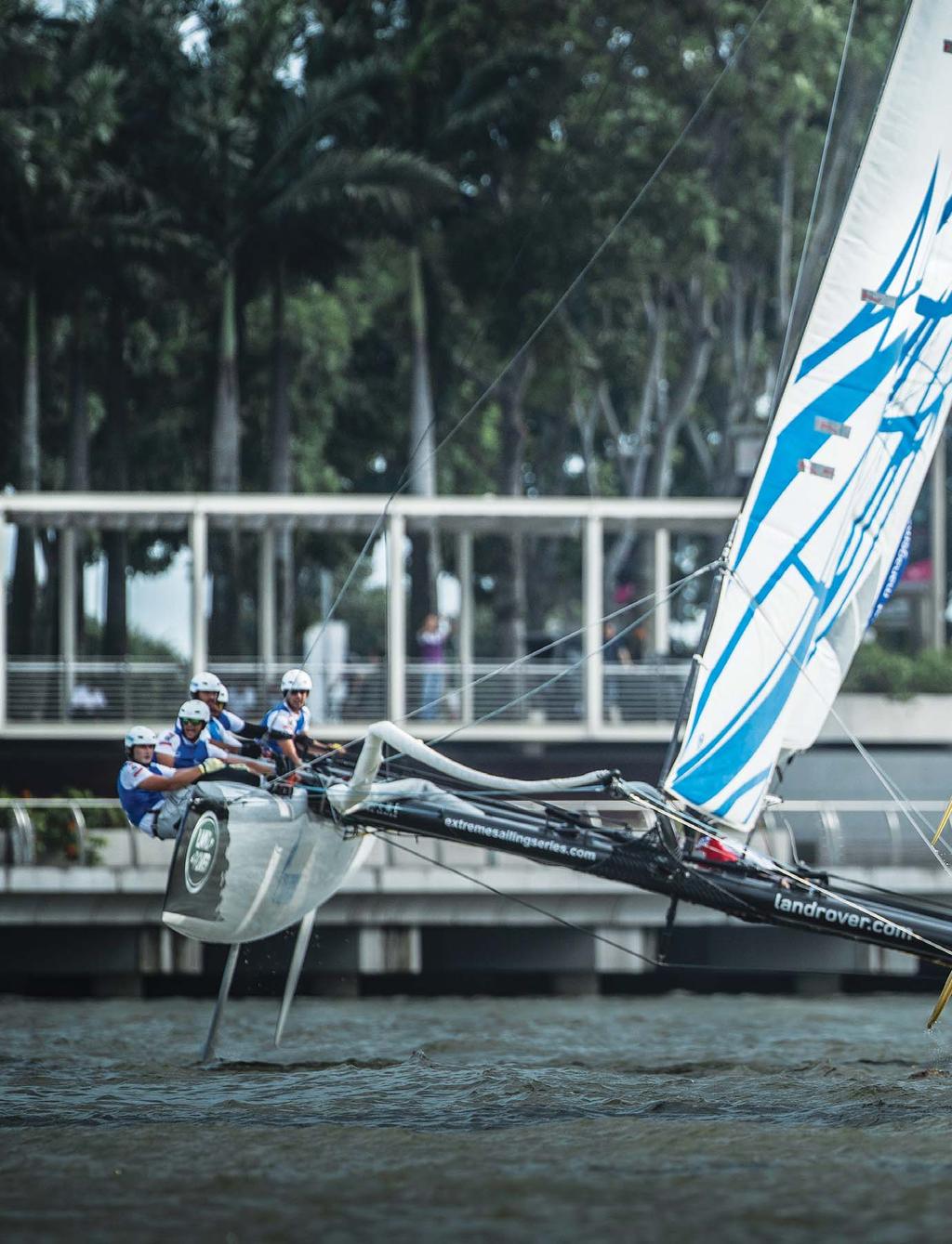 BLIKFANG LLOYD IMAGES ESS Det professionelle danske sejlerhold, SAP Extreme Sailing Team opnåede en meget flot andenplads i Singapore.