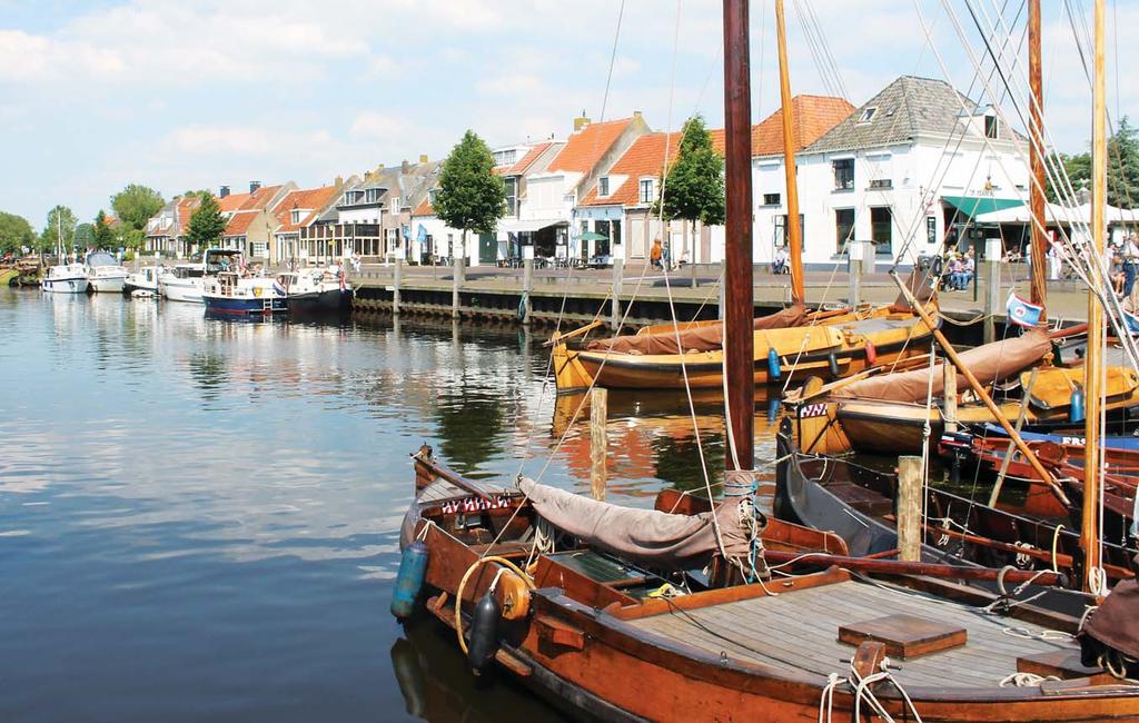 Elburg er vores faste base i Holland. over kanalen. Færgerne er gratis og bruges både af pendlere med cykler (fietsen), knallerter (bomfietsen) og af turister. Der er mange havne i Amsterdam.