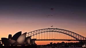 2018 Hobart Sydney 10.00 ank. Sydney kl. 11:50 transfer til hotel i Sydney. 2 nætter i Sydney, Tur i Sydney operahuset.