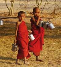 VELKOMMEN TIL HORISONTS MYANMAR (BURMA) Holder du af unaturligt smuk natur, bjerge, søer, rismarker, floder - og en befolkning af forunderlig elegance og mildhed, er rejser til Myanmar noget for dig.