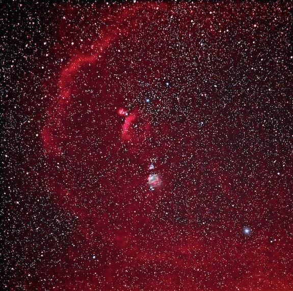Et andet oplagt objekt er Oriontågen M42, det er et spektakulært objekt, let at finde under bæltet i Orion