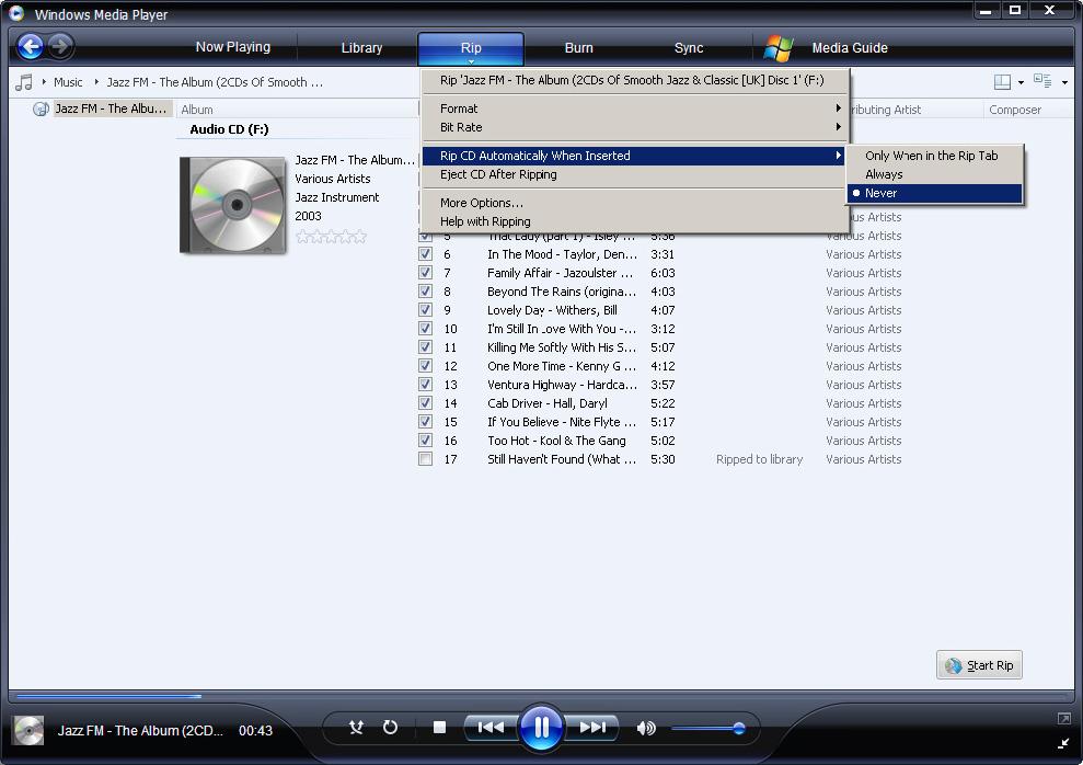 4 Sæt CD'en i CD drevet på din PC. > En liste over alle sange på CD en vises. I default opsætning begynder Windows Media Player at brænde alle sangene på CD en.
