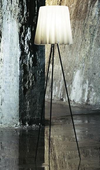 600,- Design: Philippe Starck Rosy Angelis Hvid stofskærm