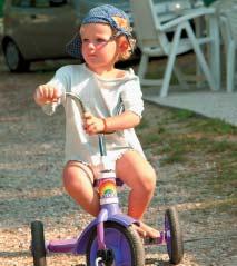 På langt de fleste campingpladser kan børnene straks ved ankomsten udvælge sig en cykel, som Roan værten