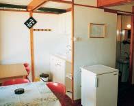 Gode men enkle bungalows Vadvirag betyder Vildblomst og er et godt tilbud ved Balatonsøen. Her er mulighed for at opleve badeferie med ægte ungarnsk atmosfære.