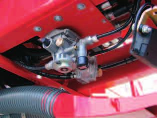 Bremseanlæg Maskinen er udstyret med tryklufts- og hydraulisk driftsbremseanlæg. Trykluftbremse Tolednings-enkeltkreds-bremsesystem leder bremsekraften til bremsecylindrene.