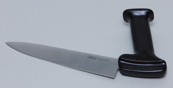 Blad længde Greb længde 160 gr U-40-6 25112 Stirex køkkenkniv, 15 cm 8,5 cm 160 gr Comfort grip universalkniv Universalkniv, med ergonomisk håndtag som giver mindre belastning af hænder,