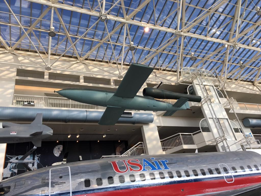 Museet tæller også spændende jagerfly.