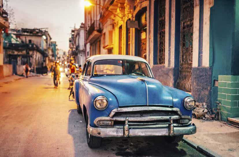 Farverige Cuba 13 dage En rejse til Cuba er først og fremmest et møde med livsglæde og smittende salsarytmer, og overalt bliver du mødt med smil og venlighed.