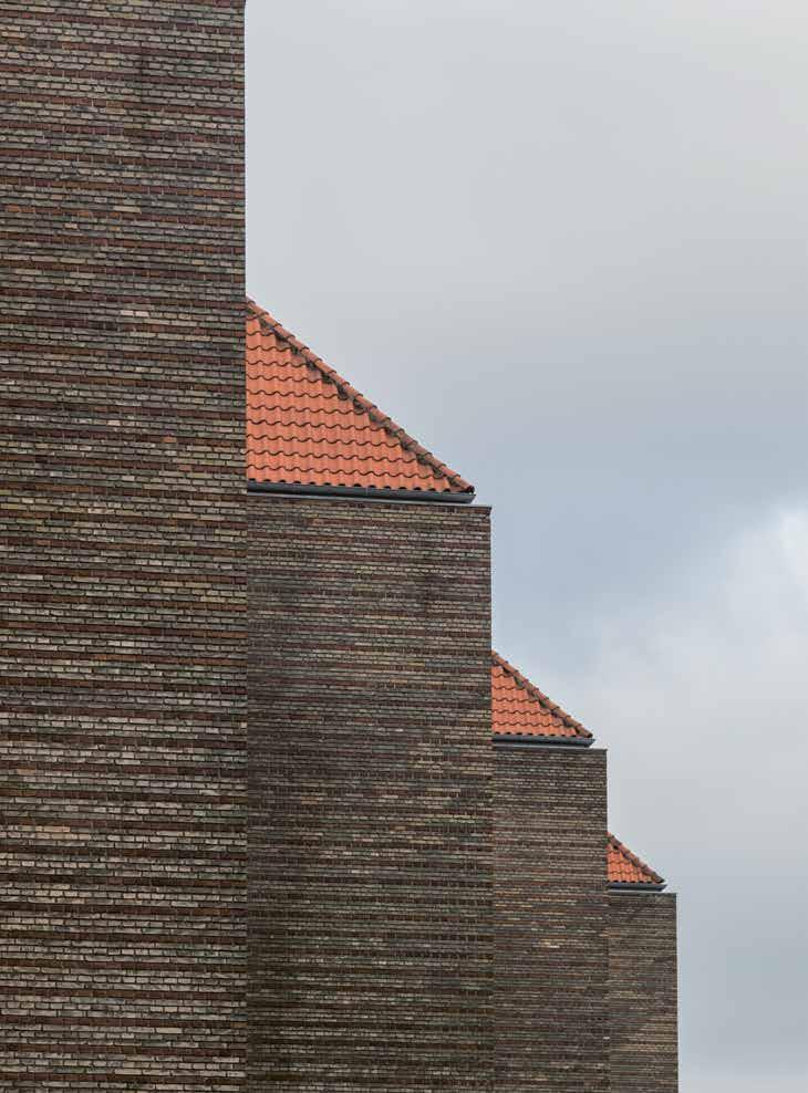 Store dele af den danske bygningsbestand skal energirenoveres i de kommende årtier, og 1940 erne og 1950 ernes murede boligbebyggelser har et stort potentiale for energioptimering.