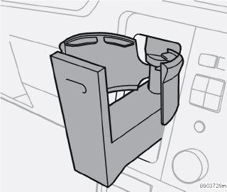 Vip den forreste del af kopholderen op (4), og løft den ud. Gør som beskrevet ovenfor i omvendt rækkefølge for at sætte kopholderen i.