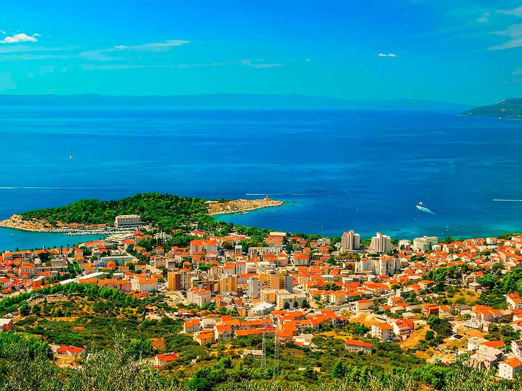 Rejseplan Dag 1 Med fly fra København til Split og kort transfer til Hotel Jadran Seget, som ligger nær den charmerende lille by Trogir ved kysten øst for Split.