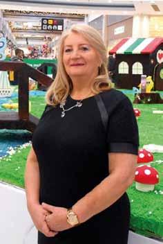 направљену у Србији припремила је са својим тимом Зорица Селаковић, власница радионице за израду колача и торти Десерт из Чачка.
