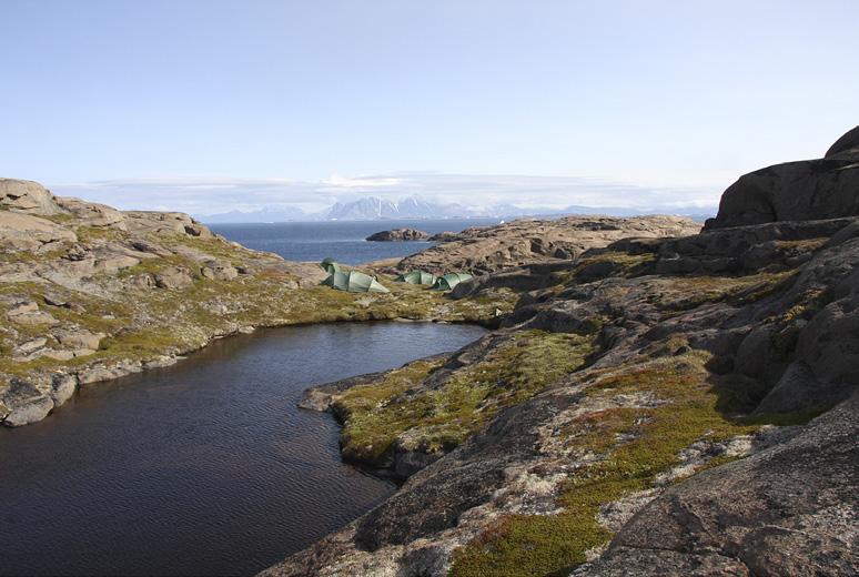 156 Aktuelt Ny viden om havfuglene på Ydre Kitsissut i Sydvestgrønland Ydre Kitsissut (Kitsissut Avalliit) er en gruppe af ca 50 små øer og skær 15 km ud for kysten i Sydvestgrønland.