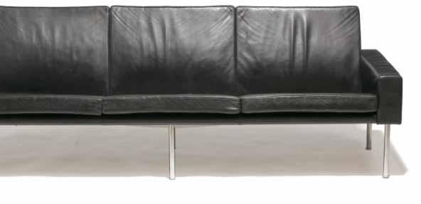 INTERNATIONAL DESIGN 581 HANS J. WEGNER b. 1914, d. 2007 Free-standing three seater sofa with six legged frame of chromed steel.