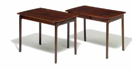 "Rungstedlund" oval dining table with two extension leaves and two