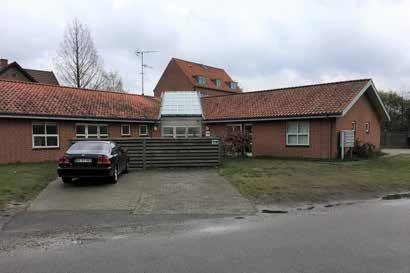 Hillerød Kommune nr. 438 Redegørelse og etablere 14 værelser på ejendommen. Dispensationen er højst gældende til d. 1. juni 2020, og er givet på baggrund af Planlovens 5, stk.1. Hillerød Kommune har pr.