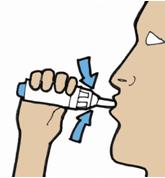 knappen. Du er nu klar til at inhalere kapslen i to separate åndedrag (trin 8 og 9). 8. Inhaler kapslen 1.