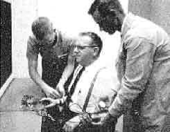 Store elefanter får magt Milgrams-eksperimentet 1963