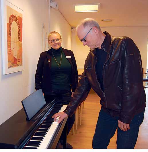 6 / LUNDERSKOV FOLKEBLAD Igen rene toner fra klaveret på Kongsbjerghjemmet Af journalist Sv.