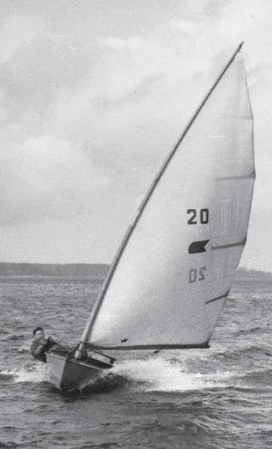 OK-jollen satte kursen Gunner Dahlgaards sejlerkarriere begyndte traditionelt, da han som 14-årig blev meldt ind i Kjøbenhavns Amatør Sejlklubs juniorafdeling i 1954, skønt hans far og bror sejlede i