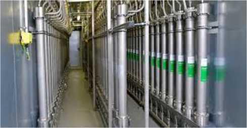 Ansøgning om miljøgodkendelse - Andekærgård Biogas ApS Figur 2 Opgraderingsanlæg set udefra og indefra.