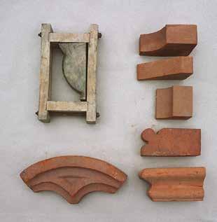 TH: Alle typer teglsten kan i dag fremstilles på teglværker med speciale i mursten og formsten til restaurerings-opgaver.