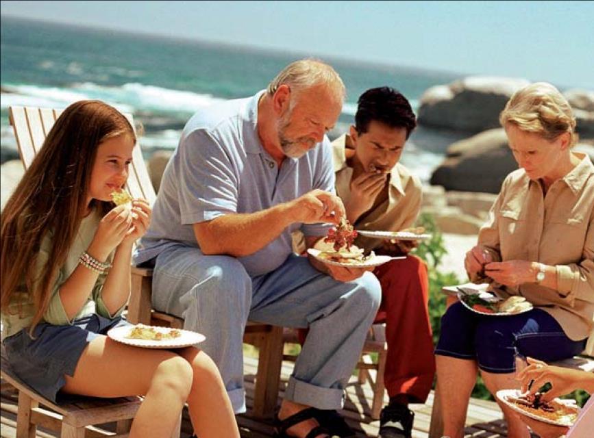 Men vi spiser også ofte i forbindelse med hyggelige stunder: fx når vi er sammen med andre, når vi ser film,