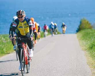 Stigningen er lumsk med sine store sving, og selv om du er en rutineret cykelrytter, skal du passe på, at benene ikke syrer til allerede kort efter start.