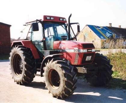Traktor: Case 5130 Til søsætning af FRB overalt på øen, er