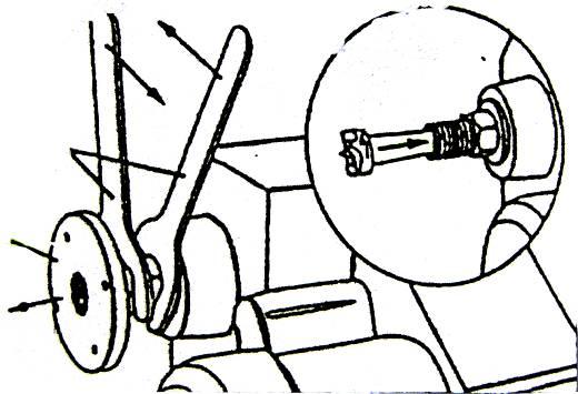PLACES DREJEBÆNKEN PÅ STATIVET ⑴Placer motordelen H på top pladen og juster så skruehullerne under motordelen passer sammen med hullerne på stativet. Vær forsigtig når drejebænken sættes ned.