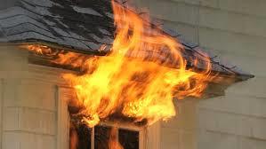 udvendige overfladers bidrag til brand Spreder branden sig til taget, bliver branden voldsom